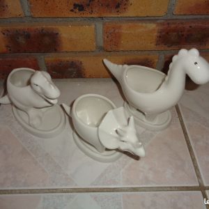 5298 – 3 dinosaures pots en céramique blanc neufs