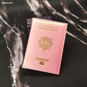 2522 – Porte-passeport français neuf
