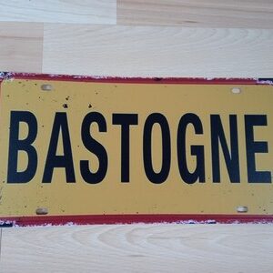 9169 – Plaque métal Bastogne