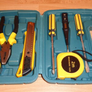 6832 – lot de 7 outils neuf