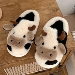 8149 – pantoufles en peluche chaudes unisexes de vache T 38 neuves