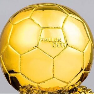 8368 –Trophée Ballon d’or de Football neuf