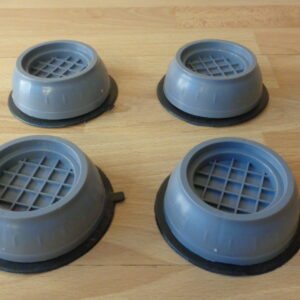 8955 –  4 Pieds Anti Vibration neufs
