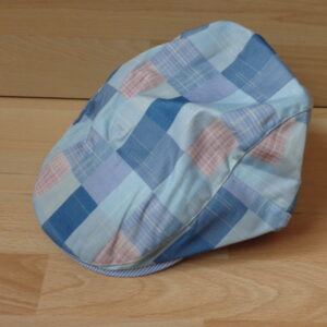 0246 – Casquette Plate à carreaux neuve