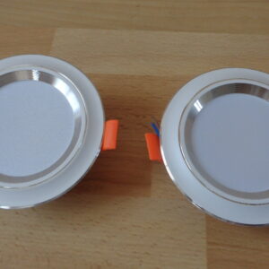 0684 – 2 spots led encastrables neufs
