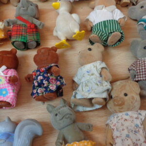 0734 – figurines sylvanian