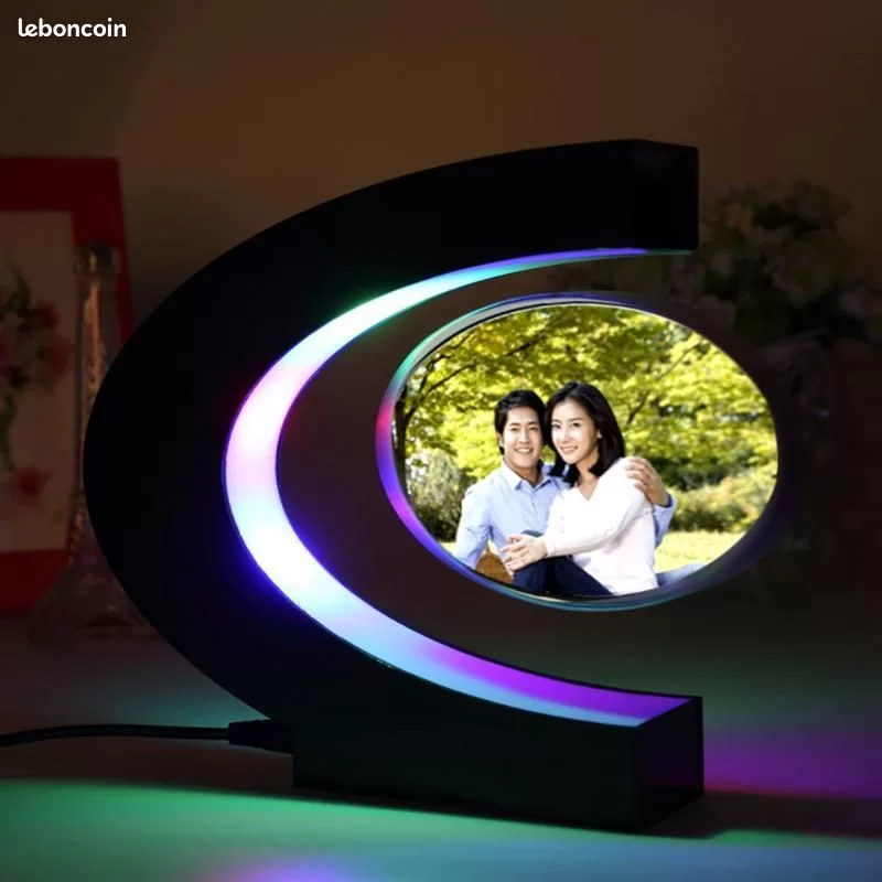 1086 – Cadre Photo flottant électronique à lévitation magnétique, avec lumières LED neuf – Image 2