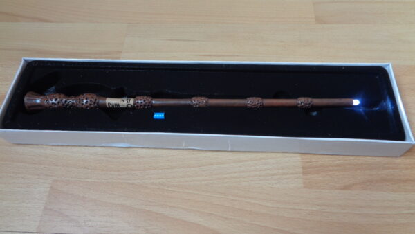 0931 – Baguette lumineuse LED DUMBLEDORE neuve . – Image 2