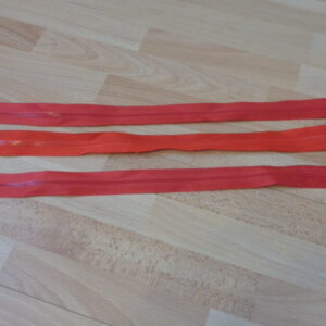 1030 –  Lot de fermetures-éclair rouge 59 cm neuves .