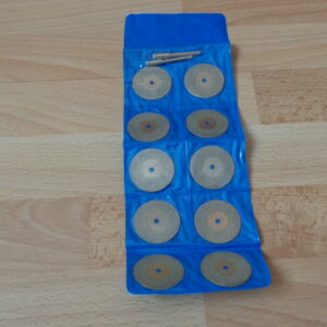 1069 – 10 lames circulaires pour scie neuves