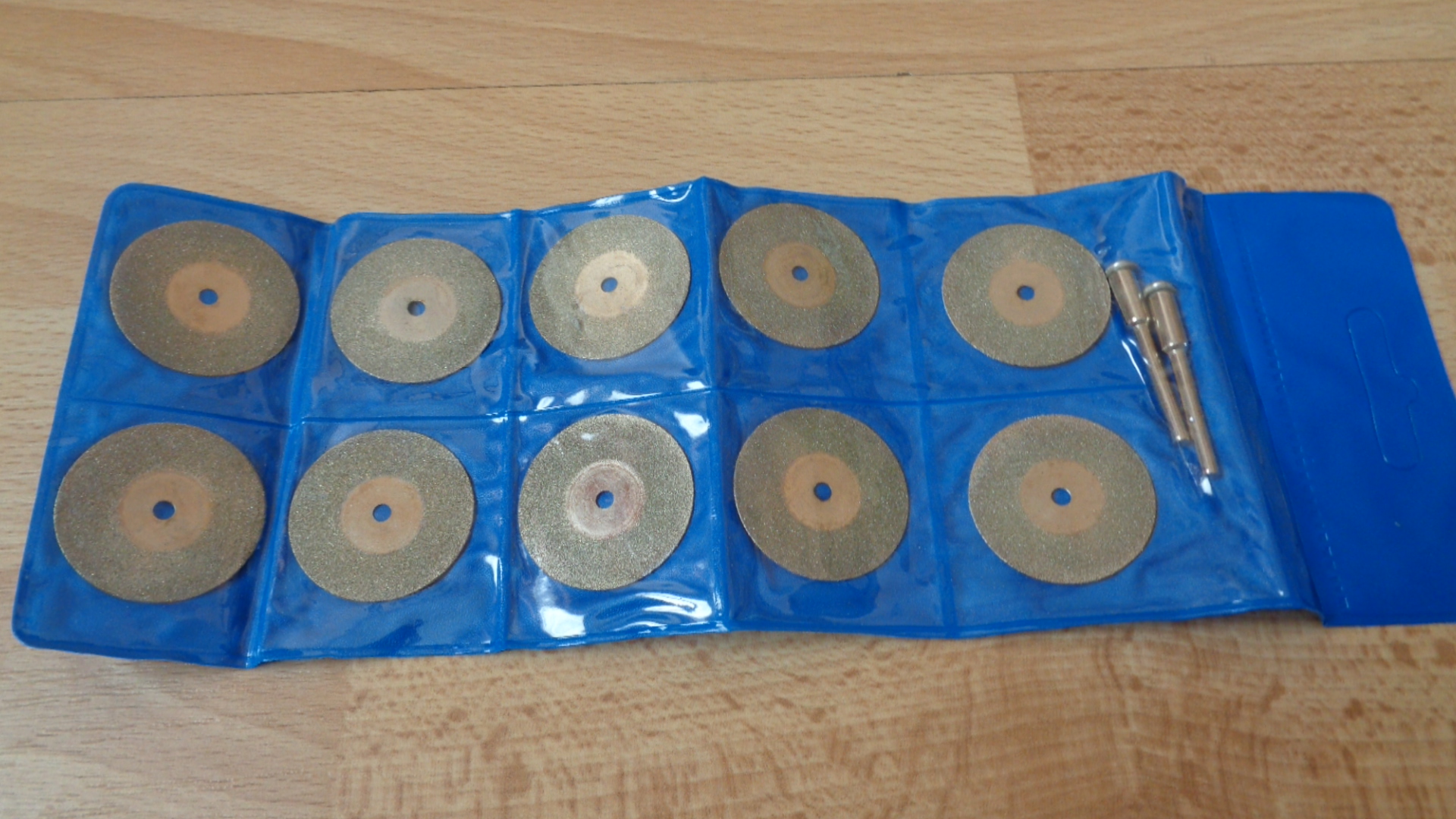 1069 – 10 lames circulaires pour scie neuves – Image 2