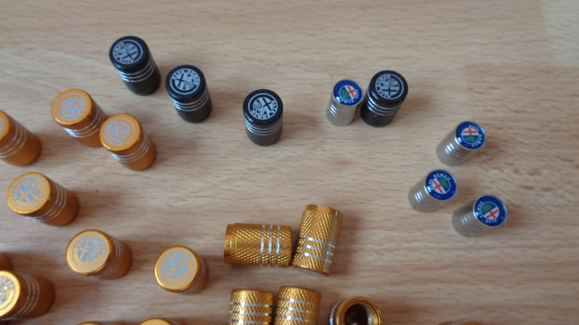 1108 – Bouchon de Valve avec Logo ALFA ROMEO neufs – Image 7