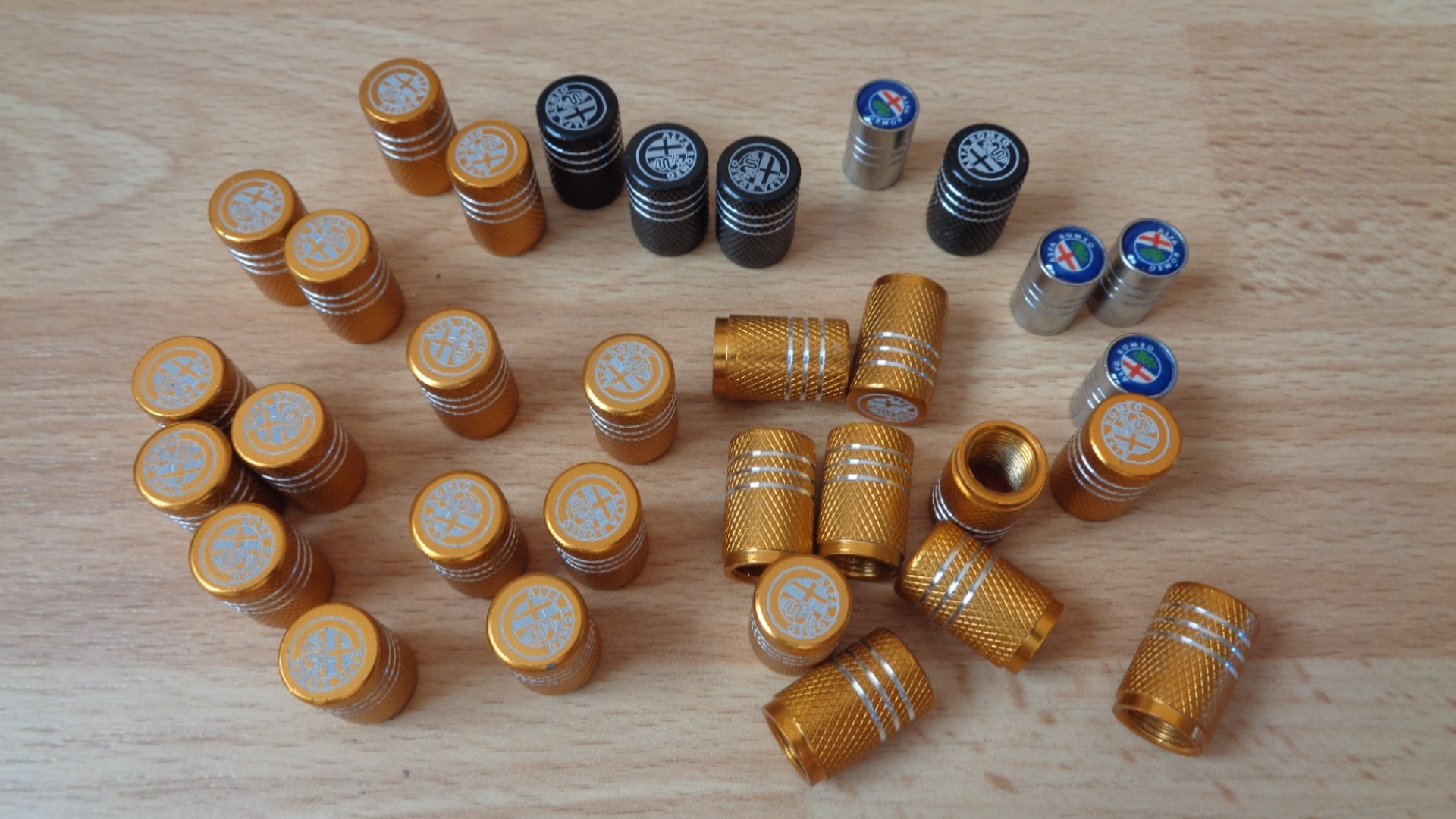 1108 – Bouchon de Valve avec Logo ALFA ROMEO neufs – Image 5