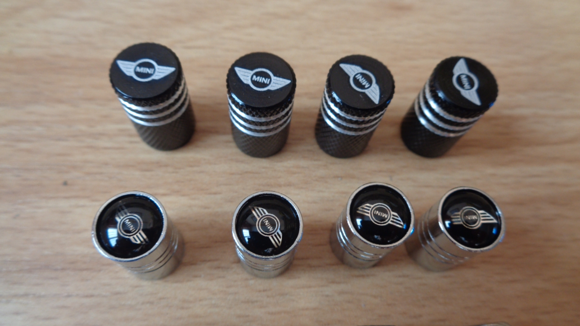 1109 – Bouchon de Valve avec Logo MINI neufs – Image 4