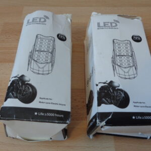 1142 –  feux et phares rectangulaires 165 x 55 mm neufs