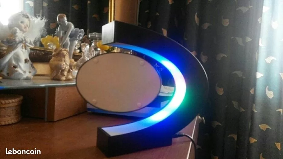 1086 – Cadre Photo flottant électronique à lévitation magnétique, avec lumières LED neuf – Image 3