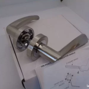 1021 –  poignée de porte, Nickel satiné et chrome neuve