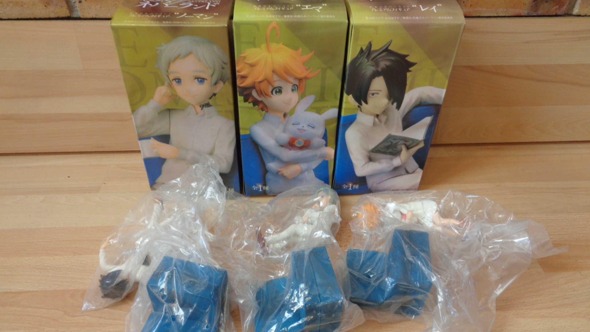 1318 – 3 figurines the promised neverland neuves en boites – Image 6