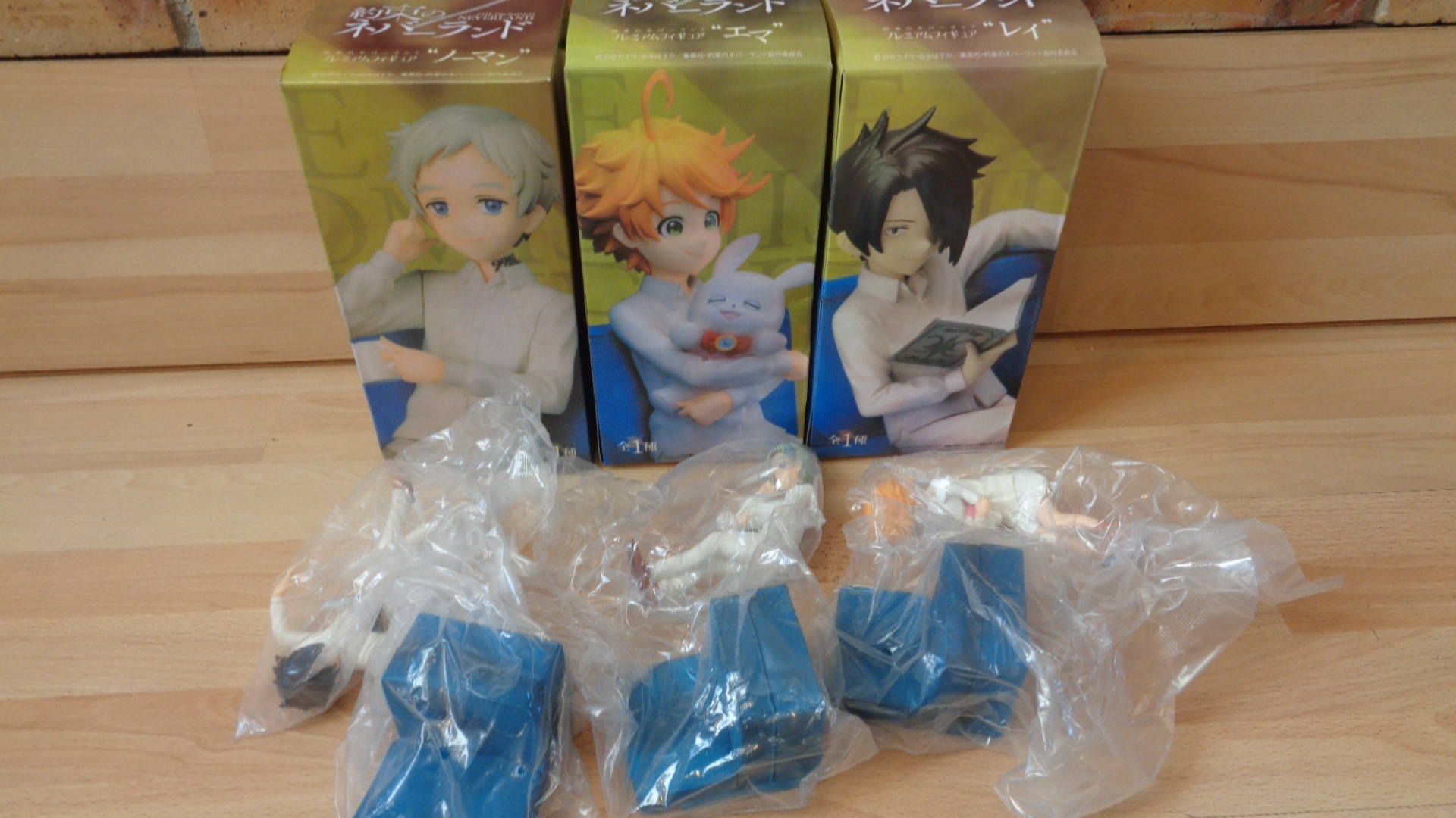 1318 – 3 figurines the promised neverland neuves en boites – Image 5