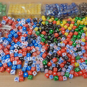 1458 – Gros lot de dés à jouer 6 faces neufs