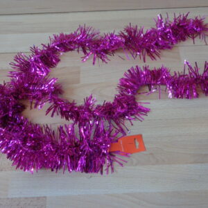 1600 – Guirlande violette de 190 cm neuve