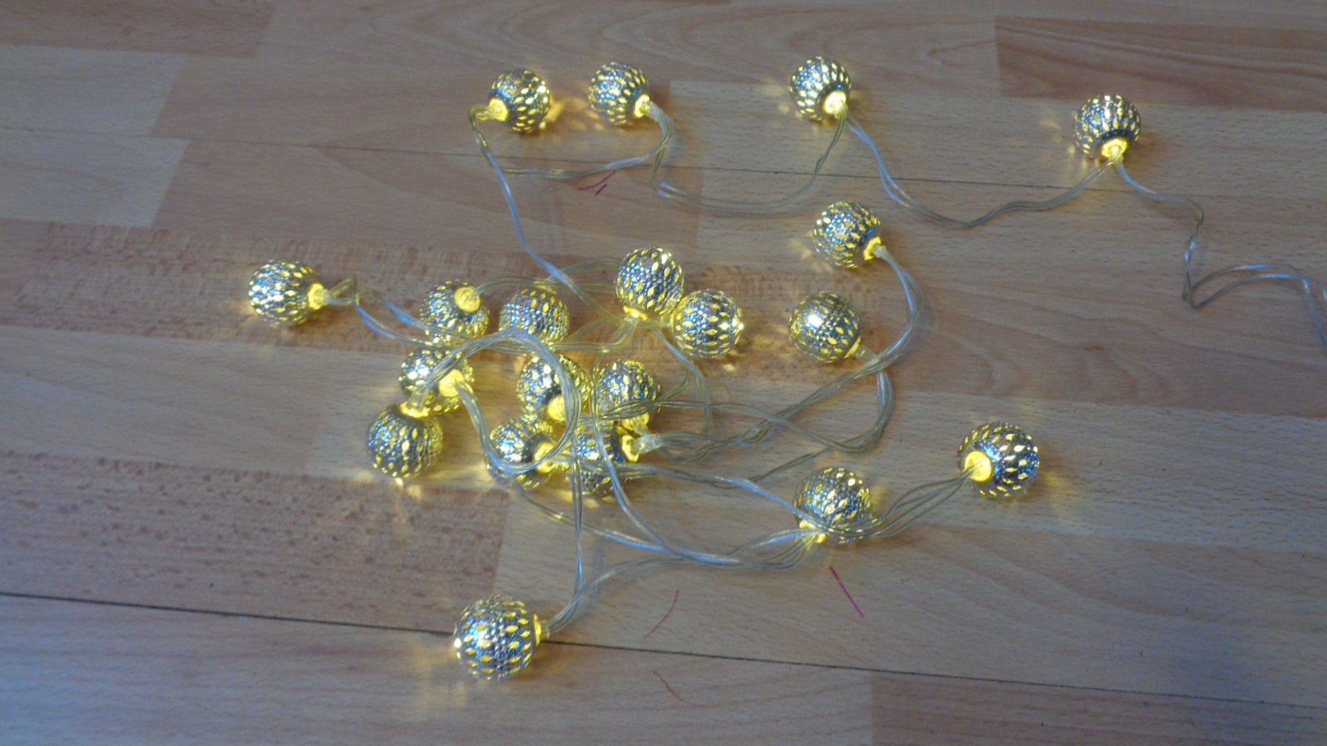 1601 – Guirlande Lumineuse de 300 cm de 20 Boules neuve – Image 10