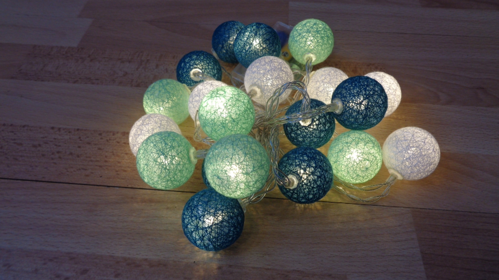 1602 – Guirlande lumineuse de Noël à 20 Boules neuve – Image 12