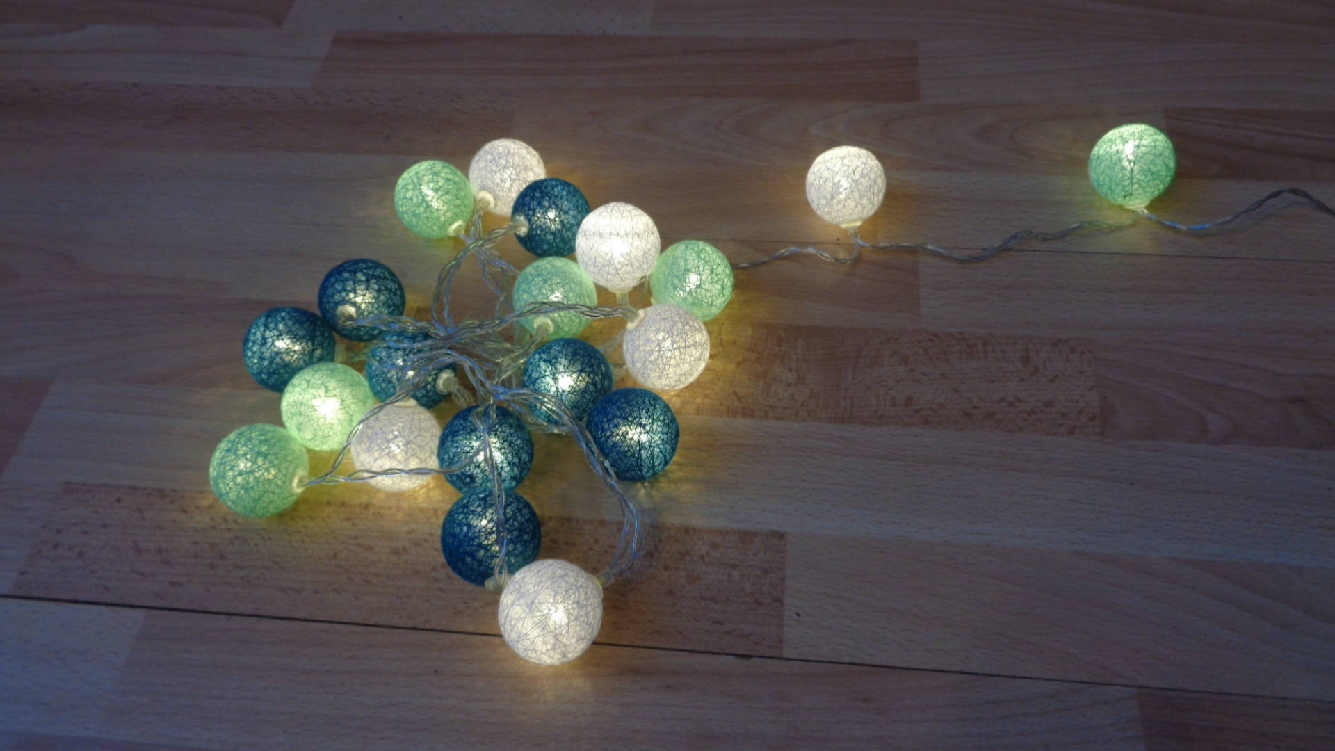 1602 – Guirlande lumineuse de Noël à 20 Boules neuve – Image 8