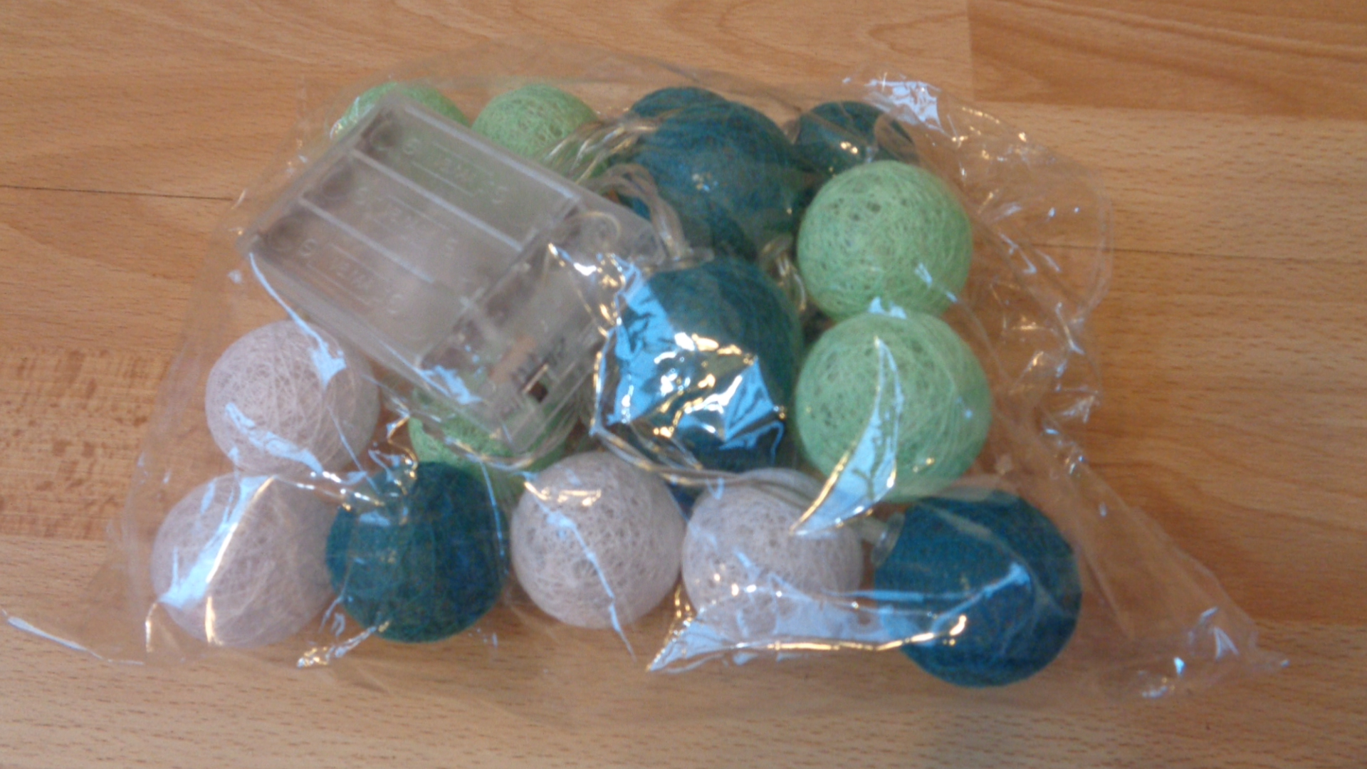1602 – Guirlande lumineuse de Noël à 20 Boules neuve – Image 14