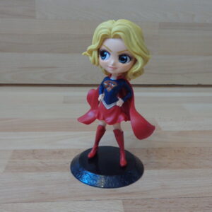 1704 – Figurine Superwoman Posket 15 cm neuve