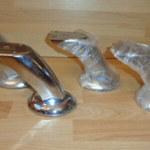 2069 – 4 Pieds de meuble en acier inoxydable neufs
