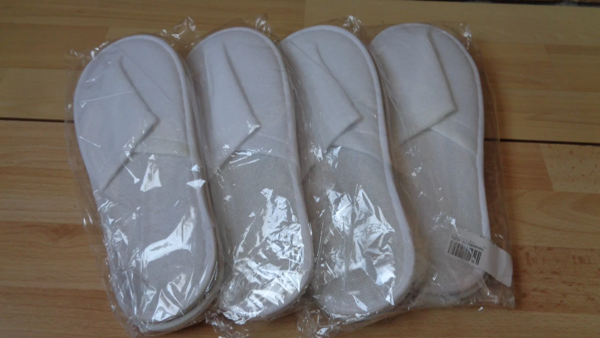 1989 – 4 Paires de Chaussons Unisexe neufs – Image 5