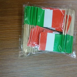 1901 – Mini drapeau d’italie 100 pièces neufs