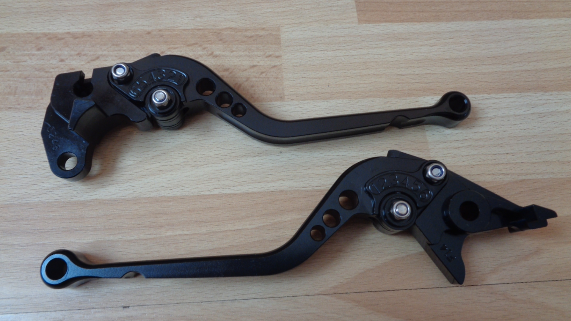 2233 – Levier d'embrayage et de frein noir pour moto réglable neufs – Image 11
