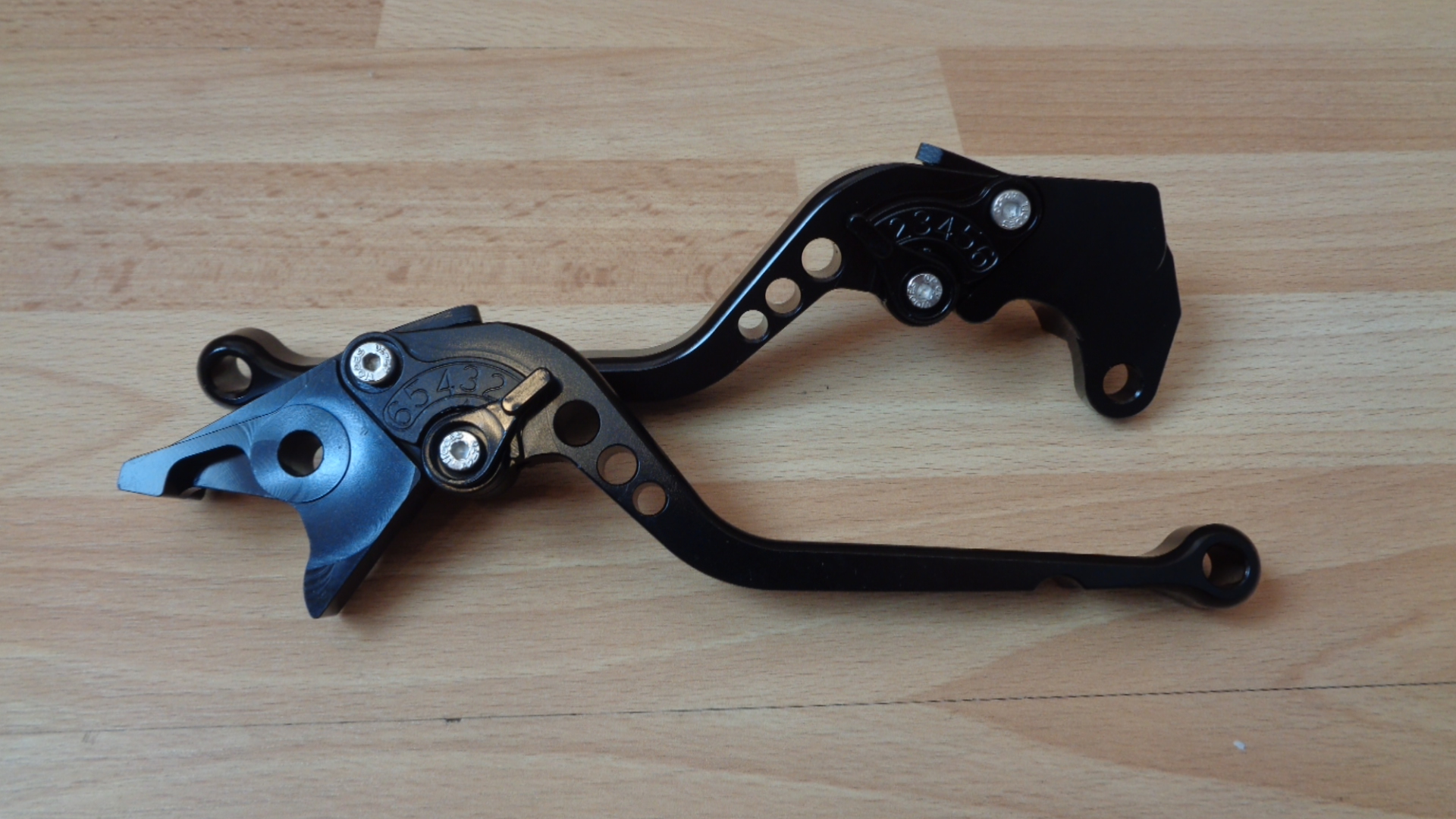 2233 – Levier d'embrayage et de frein noir pour moto réglable neufs – Image 9