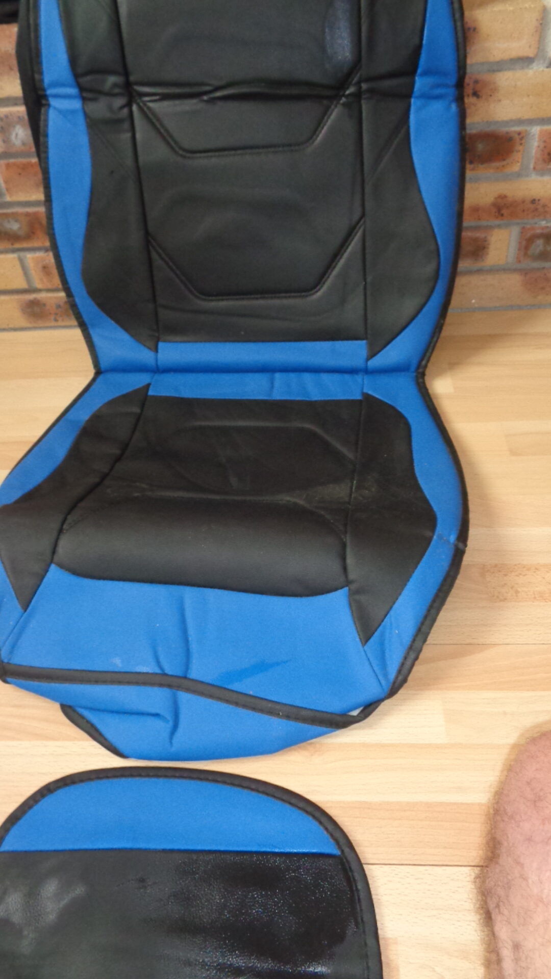 2304 – Une Housse de siège avant universelle noir et bleue en cuir PU pour voiture neuve – Image 8