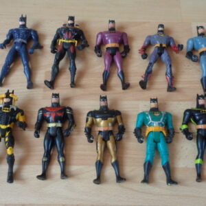 2445  – 10 Figurines batman divers