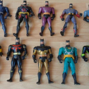 2445  – 10 Figurines batman divers