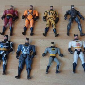 2447  – 8 Figurines batman divers