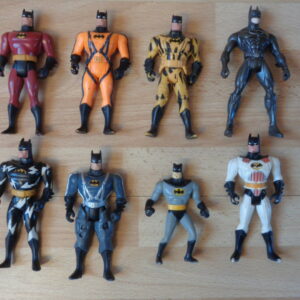 2447  – 8 Figurines batman divers