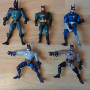 2448  – 5 Figurines batman divers