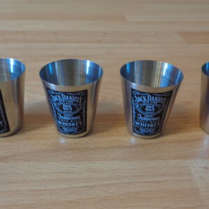 2469 – Coffret de voyage avec 4 verres à shot Jack Daniel&rsquo;s neufs