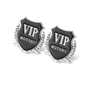 2491 – Logo Emblème de Voiture Lettre VIP MOTORS  Métallique 3D neuf