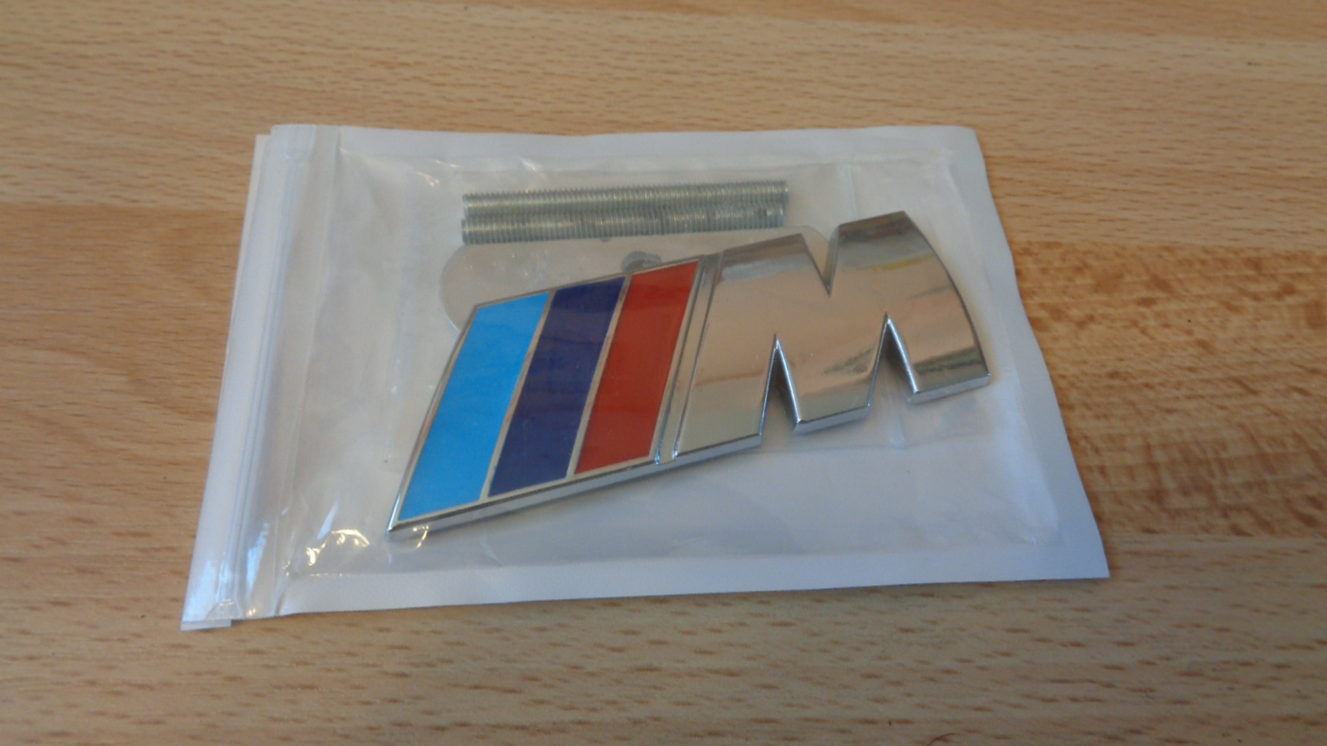 2559 – Logo ///M pour BMW 85 mm x 30 mm Chromé neuf – Image 15