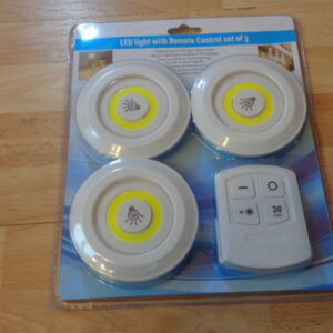 2569 – 3 Spots LED 3W 6000K avec Télécommande  neufs