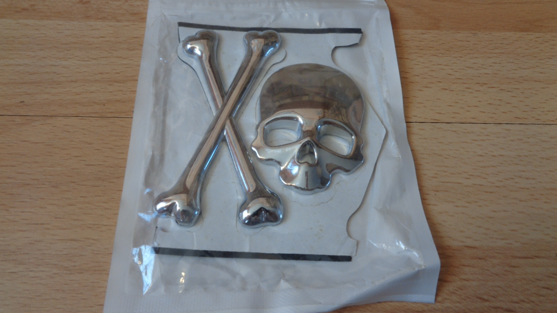 2852 – Logo Autocollant 3D en métal argenté en forme de tête de mort pour voiture neuf – Image 10