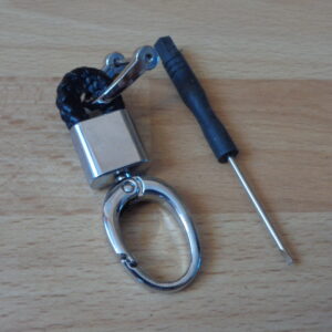 2853 – Porte-clés de Voiture corde tressé noir neuf