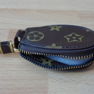2863 – Pochette pour porte -clés de voiture neuve