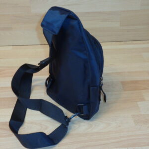 2930 – Sac à dos à bandoulière noir neuf