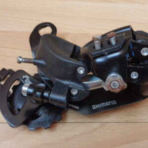 3023 – Dérailleur arrière adapté aux vélos de route ,VTT, BMX neuf